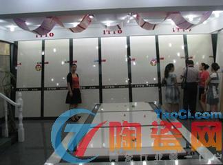 【服務(wù)與銷量并重 口碑成瓷磚電商重要砝碼】_建材行業(yè)新聞-